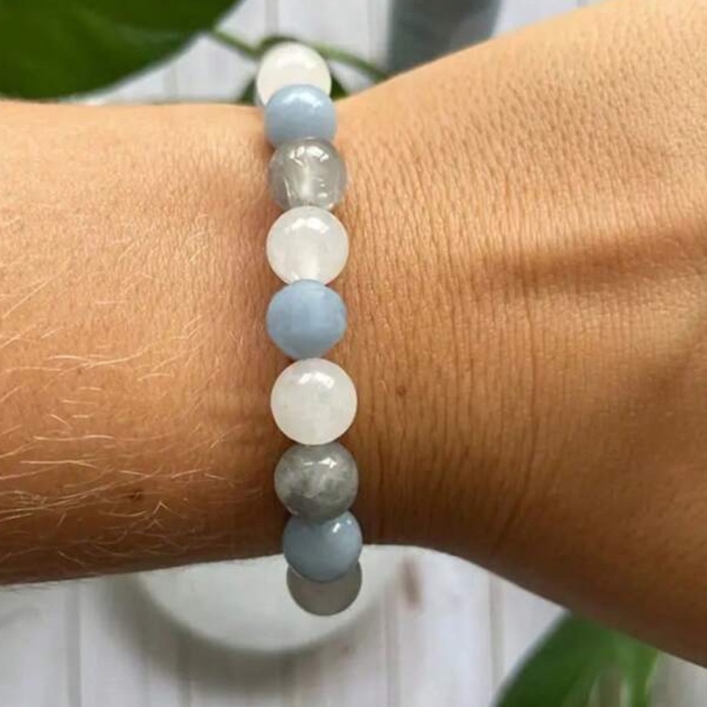 NWT Crystal Natural Stone Gem Beads Bracelet